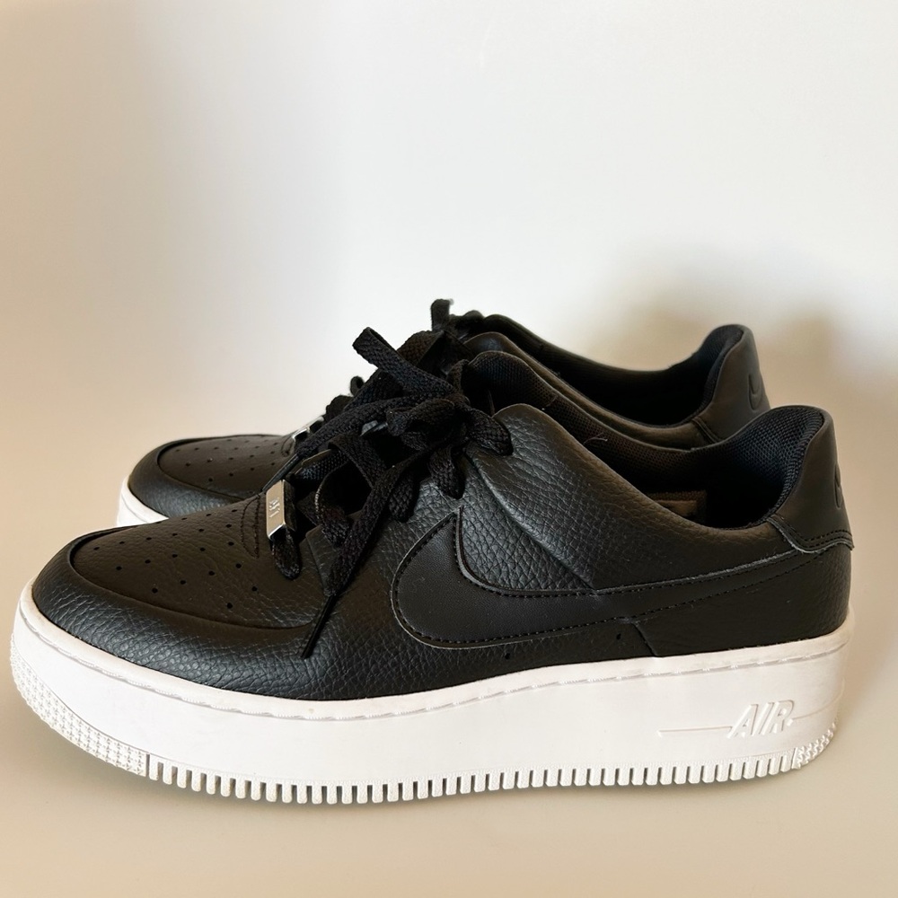 NIKE air force 1 Black